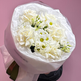 Buket s frantcuzskimi rozami