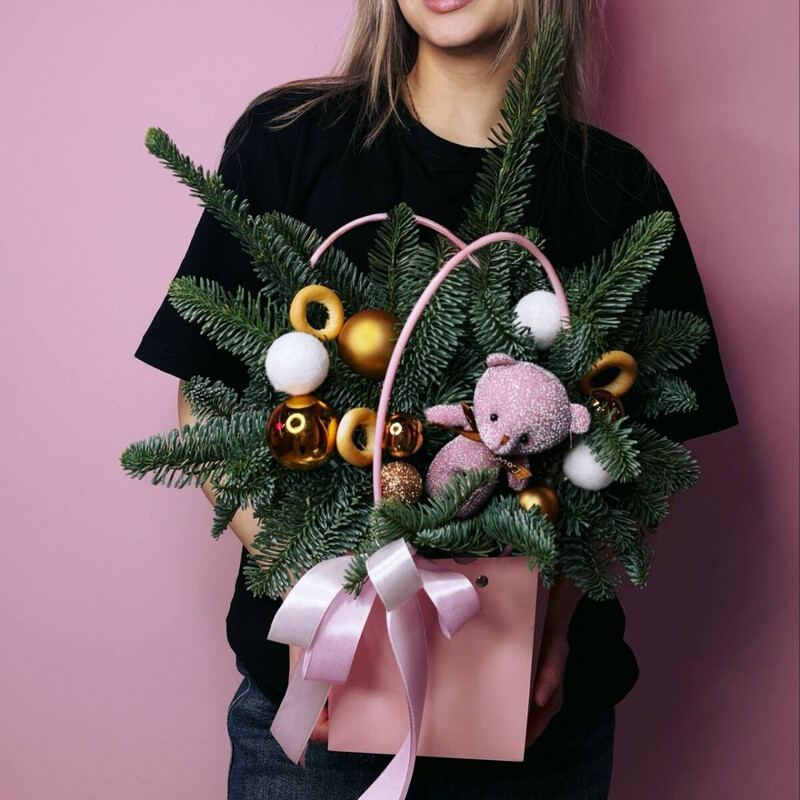 Novogodnyaya sumochka s mishkoj, standart