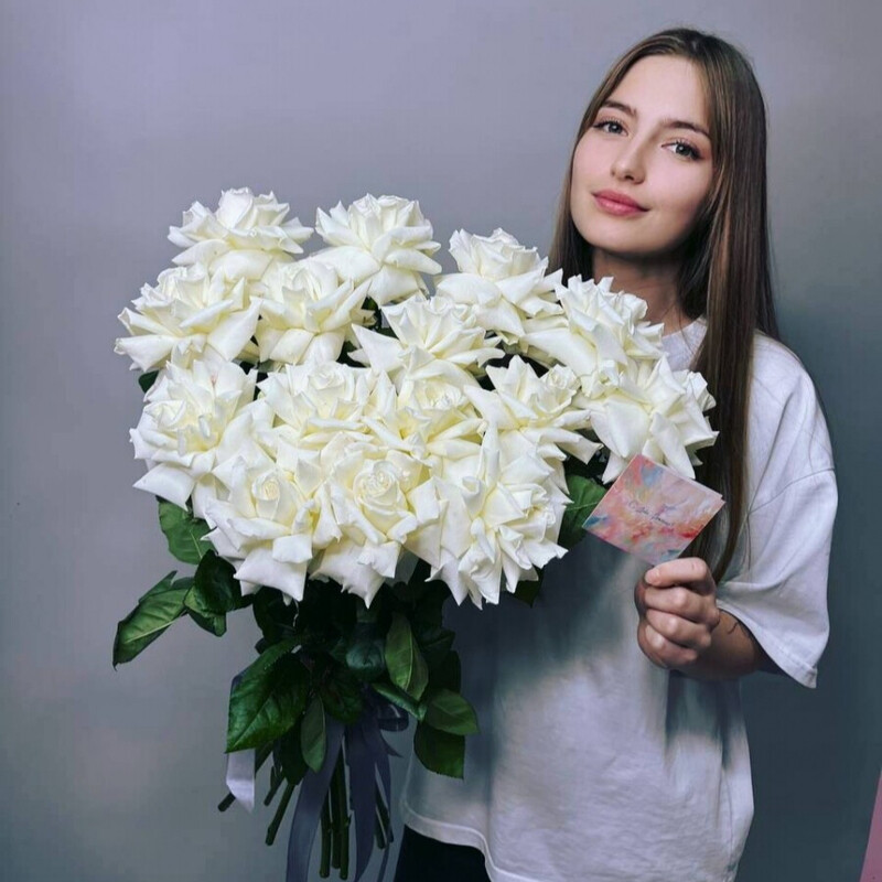 Букет из 15 французских роз в ленте , делюкс