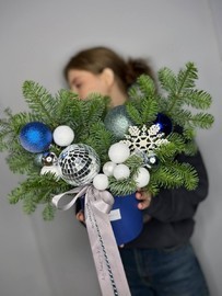 Kompozitciya iz nobilisa Sineva