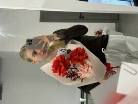 Buket s krasnimi rozami