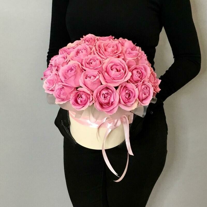 Kompozitciya s rozovimi rozami 31 sht, reduced