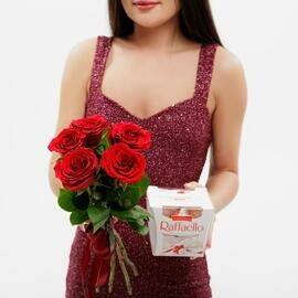 5 Роз и раффаэлло