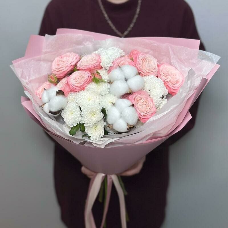 Букет из кустовых пионовидных роз с хлопком, стандартный
