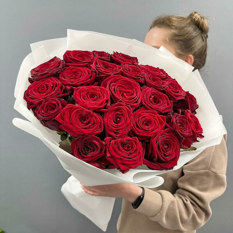 Букет из 25 красных роз, монобукет из 25 роз