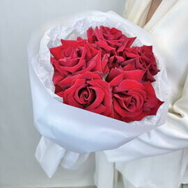 Букет из красных французских роз