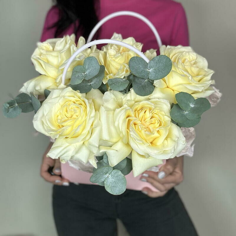 Пионовидная роза Кендилайт в сумочке , стандартный