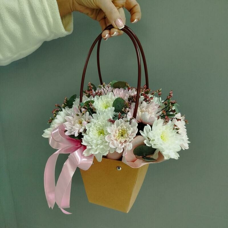 TCvetnie hrizantemi v sumochke, reduced