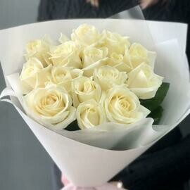Букет из 15 белых роз