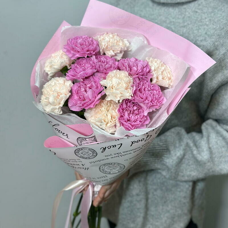 Нежный букет из гвоздик «Диантус кремовый микс», монобукет из 13 диантусов