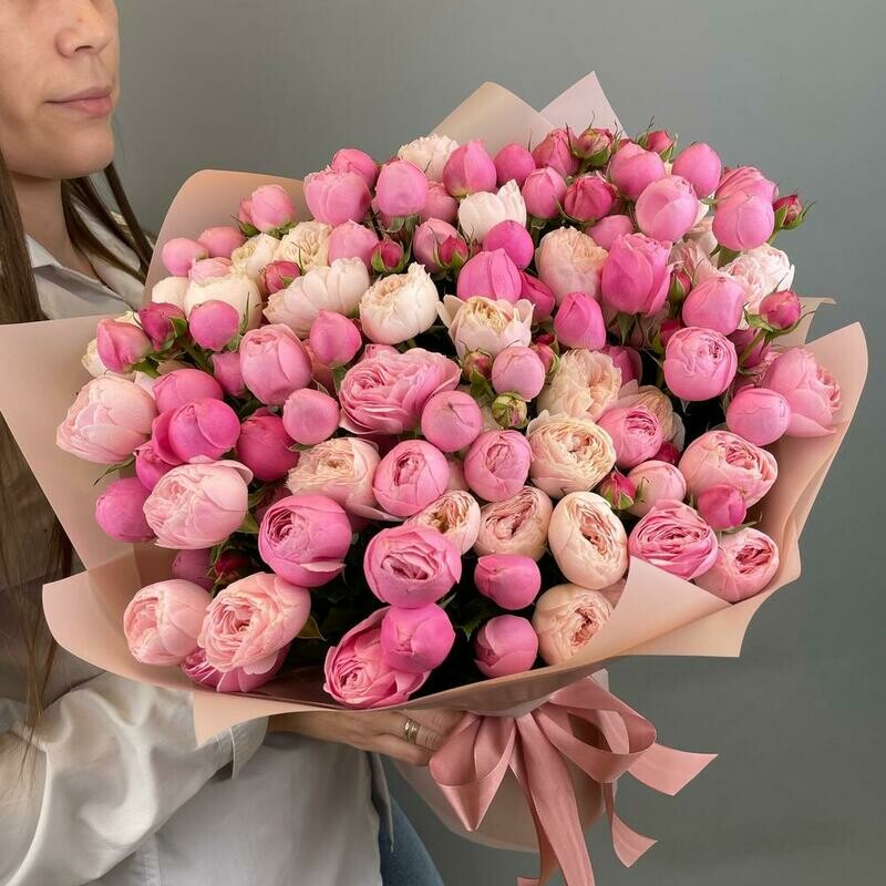 Pionovidnie rozi 25 vetok, monobuket iz 25 kustovih pionovidnih roz