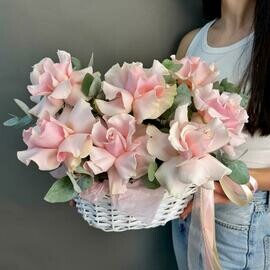 Корзина с цветами