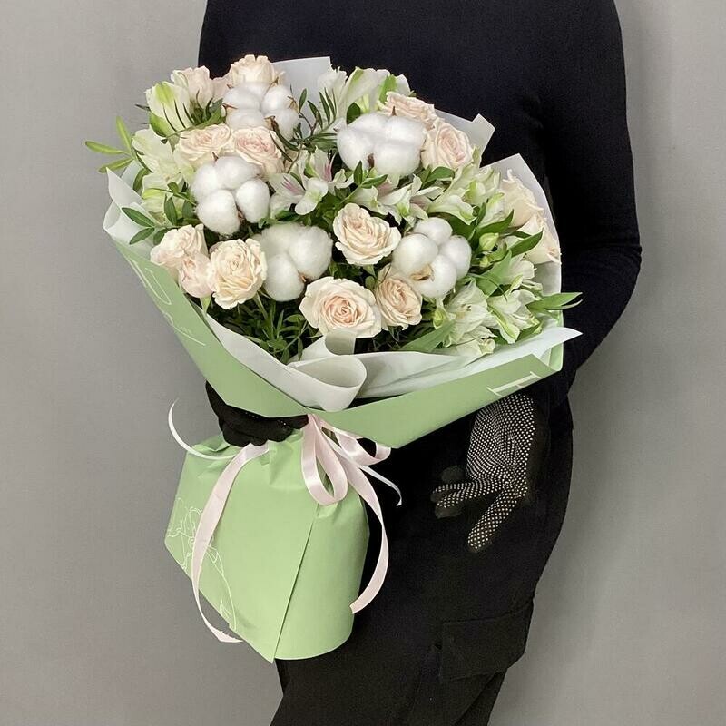 Букет с кустовой розой, альстромерией и хлопком «Вкус лета», стандартный