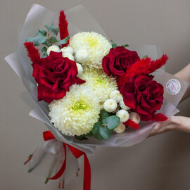 Bouquet with French Flamenco roses