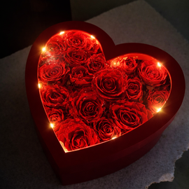 Eksklyuzivnaya korobka-serdtce s rozami i podsvetkoj "Love Glow"