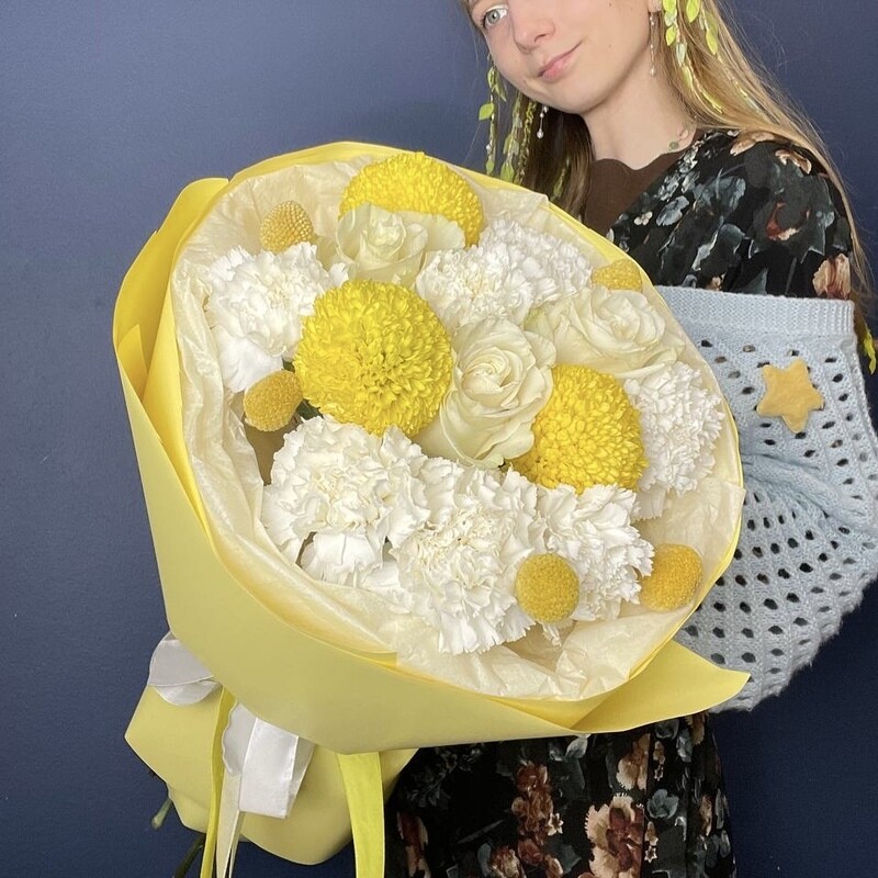 YArkij buket s hrizantemoj pompon, luxe