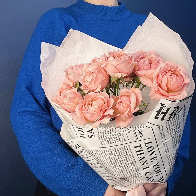 Monobuket pionovidnih roz, standart