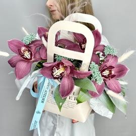 «Нежность тропиков» букет из орхидей, кустовой розы и трахелиума