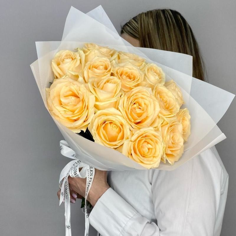 Букет из 15 кремовых роз, стандартный
