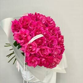 Buket iz 15 roz Pink Flojd