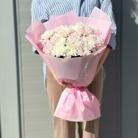 Buket s kustovimi hrizantemami Altaj