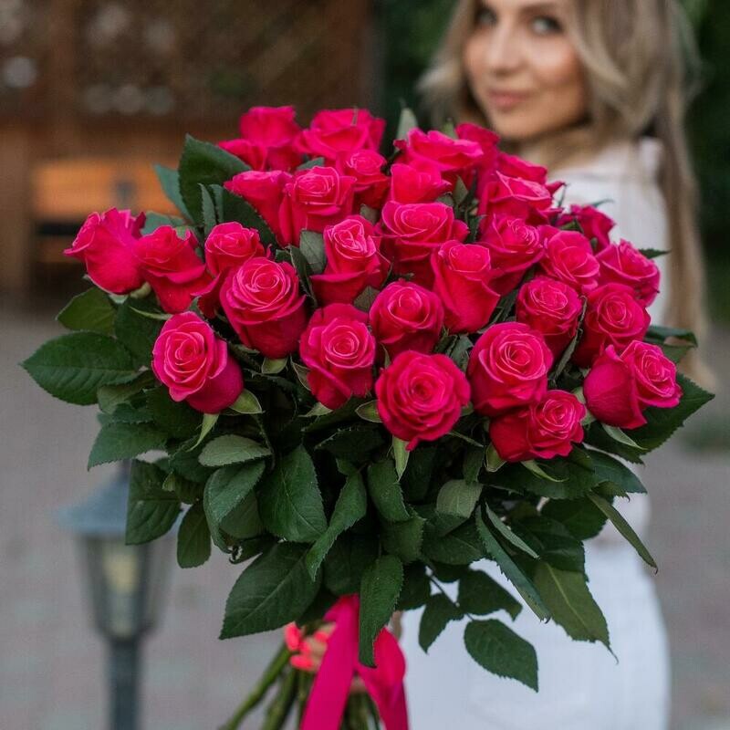 Buket iz 35 malinovih roz, 35 malinovih roz