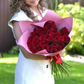 Букет из 35 красных роз