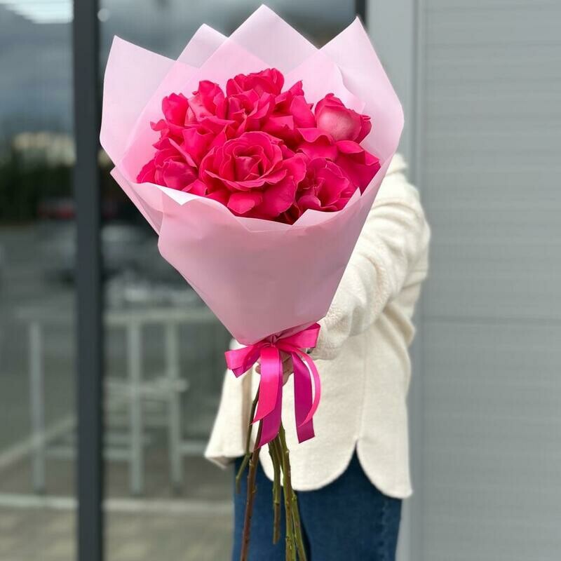 Buket iz 7 roz Pink Floyd «Dolgozhdannoe svidanie», 7 malinovih frantcuzskih roz