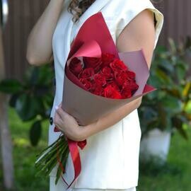 Buket iz 15 krasnih roz 50sm