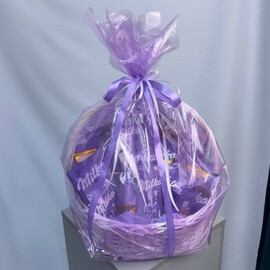 Сладкая корзина с милкой