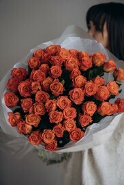 букеты из оранжевых роз