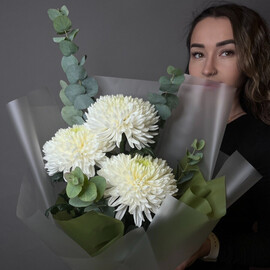 Букет из Белых Хризантем