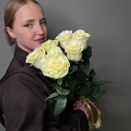 Букет из белых роз