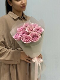 Buket iz 9 nezhnih rozovih roz 178