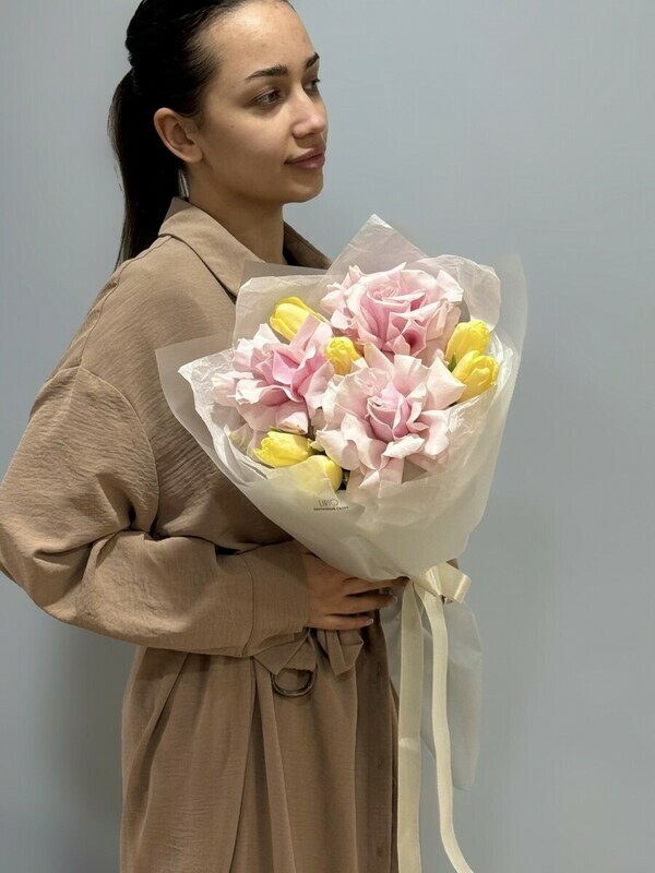 Buket iz frantcuzskih roz i tyul_panov 151, standart