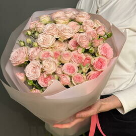 Букет из 11 нежной кустовой розы