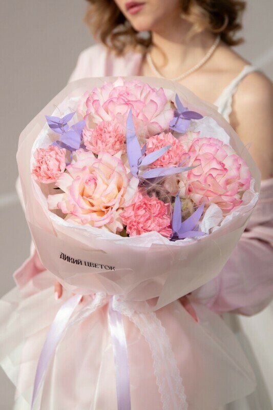 Нежный букет эсперанса, диантус и лавандовый эвкалипт, стандартный