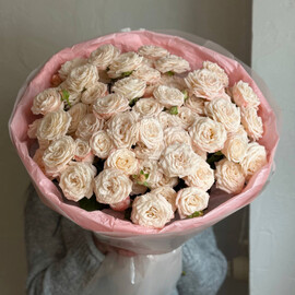 Buket iz kustovih roz