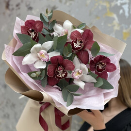 Монобукет «Вдохновение» с орхидеями