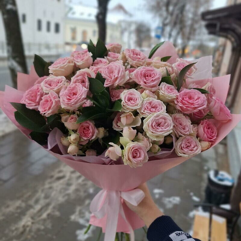 Букет из кустовых роз, стандартный