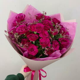 Buket iz kustovih roz SHajen