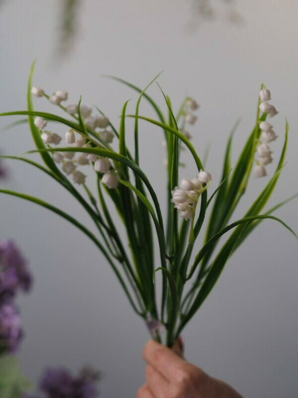 Ландыши декоративные, стандартный