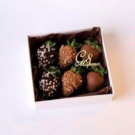 Nabor «Mokko» s klubnikoj v shokolade, 6-9 yagod