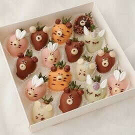 Набор «Зверята» с клубникой в шоколаде, 16-20 ягод