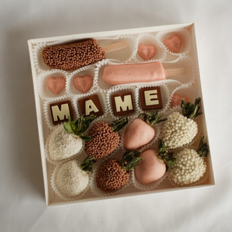 Nabor «Mame» s klubnikoj v shokolade, standart