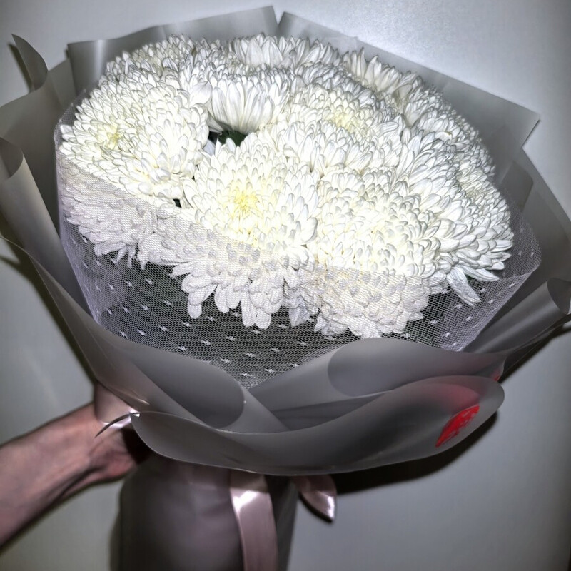 Букет " Белое облачко ", букет из 11 хризантем