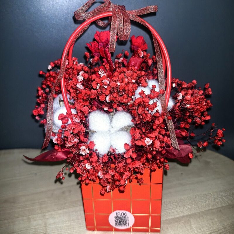 Buket iz roz i gipsofili, standart