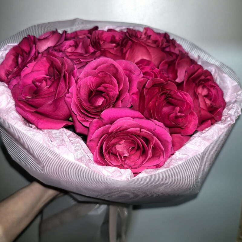 Buket iz 15 roz, standart