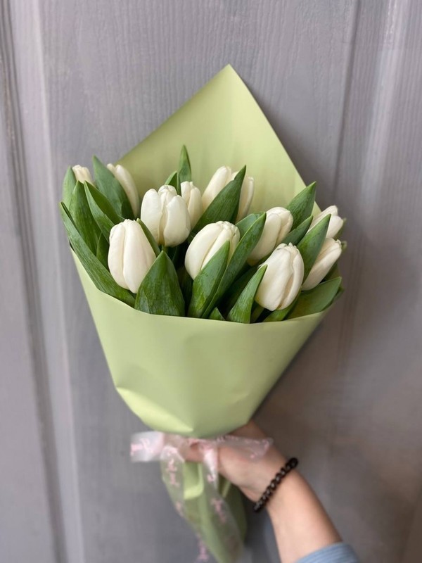 Букет белых тюльпанов, букет 11 белых тюльпанов
