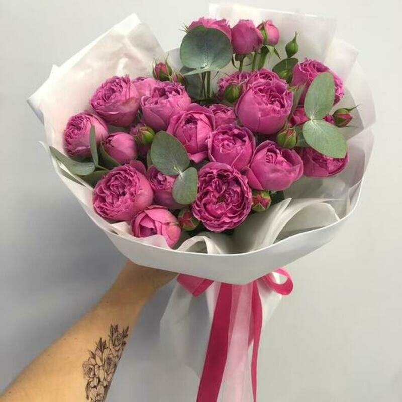 Kustovie rozi Misti, standart